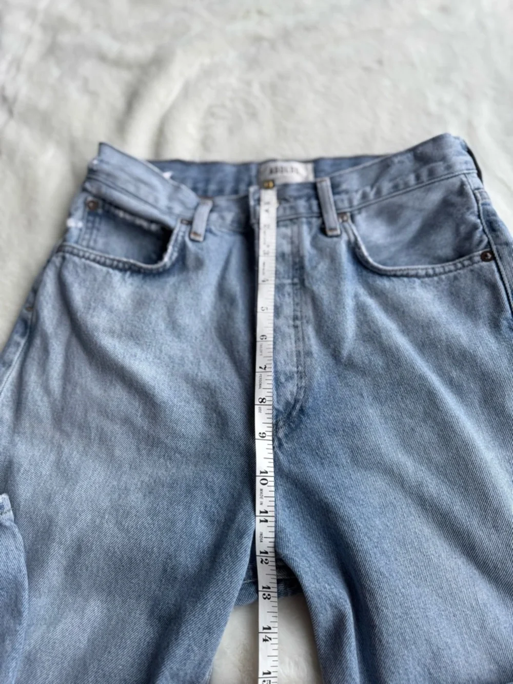 Agolde 90’s Light Blue High-Rise Distressed Jeans – Size 26